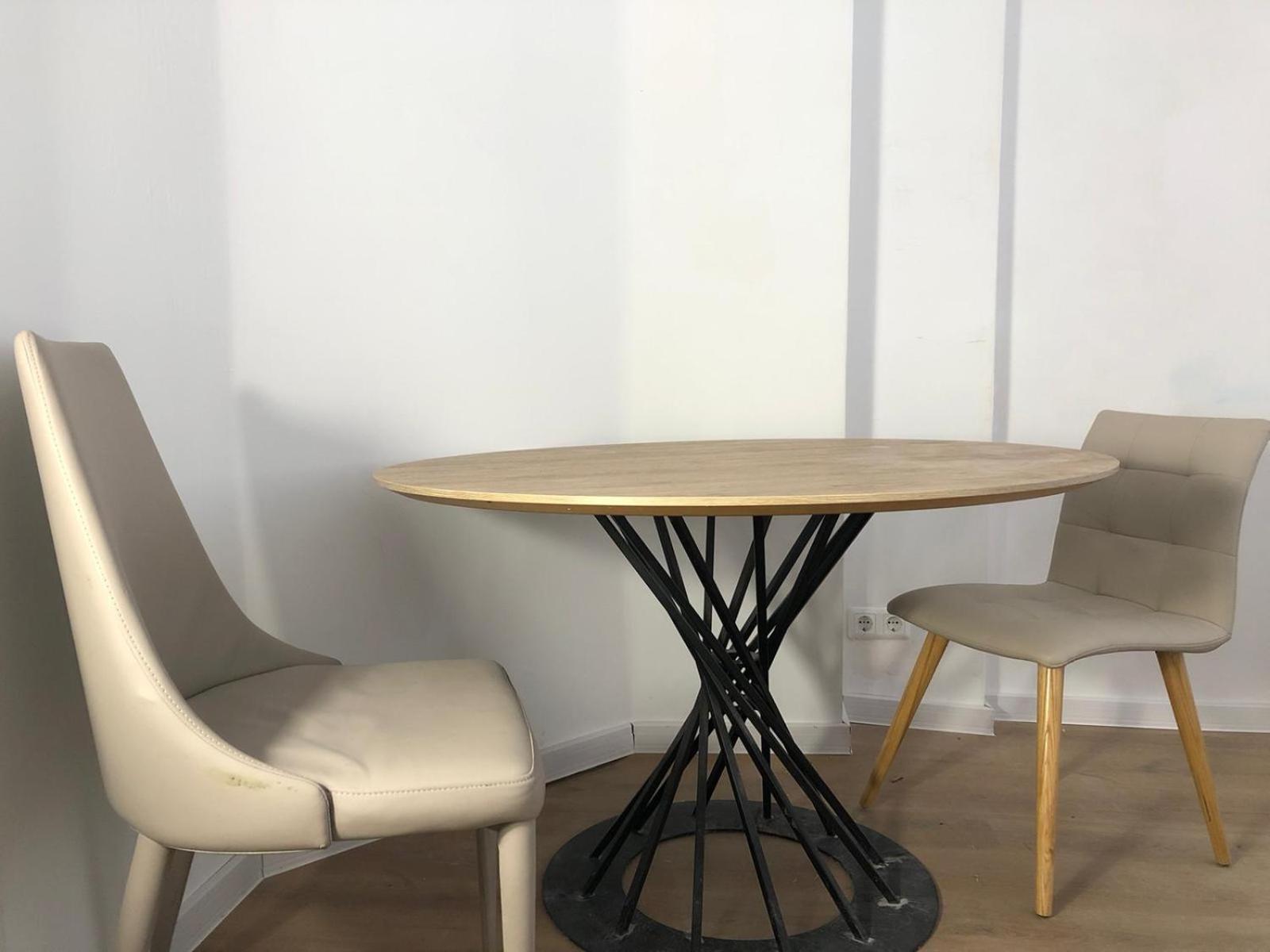 Volkshaus Hbf Wg & Serviced Apartments 치타우 외부 사진