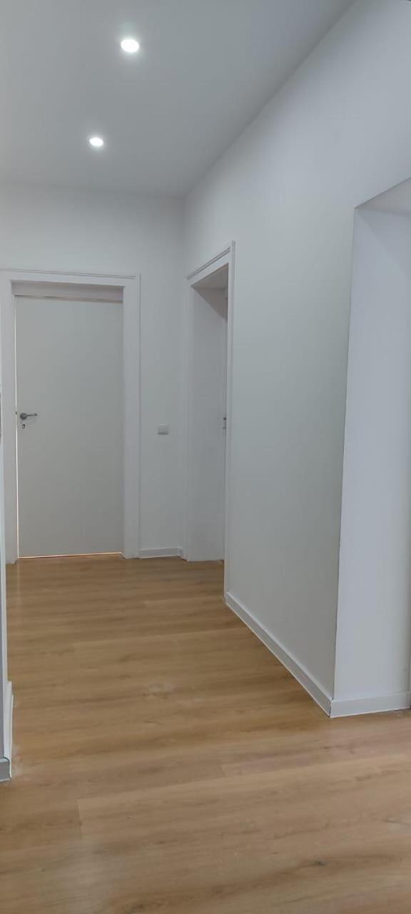 Volkshaus Hbf Wg & Serviced Apartments 치타우 외부 사진
